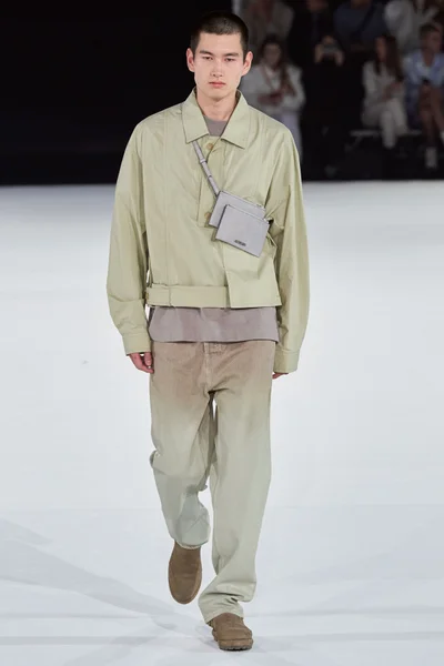 Look 23